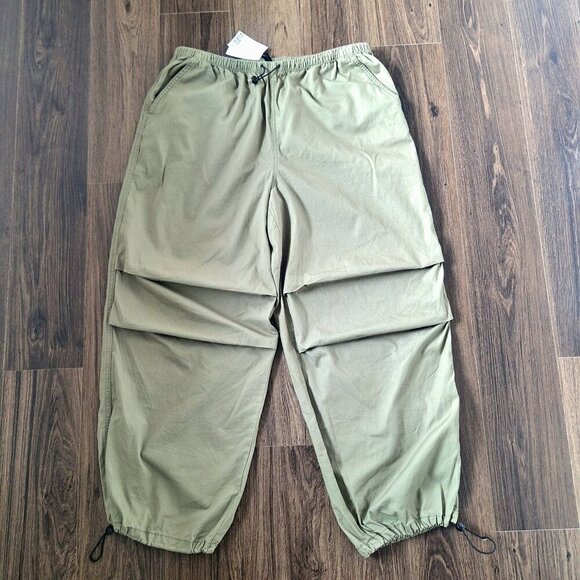 NWT Divided H&M Parachute Cargo Elastic Waist and Cuff Pants Size M 100% Cotton - Picture 8 of 8